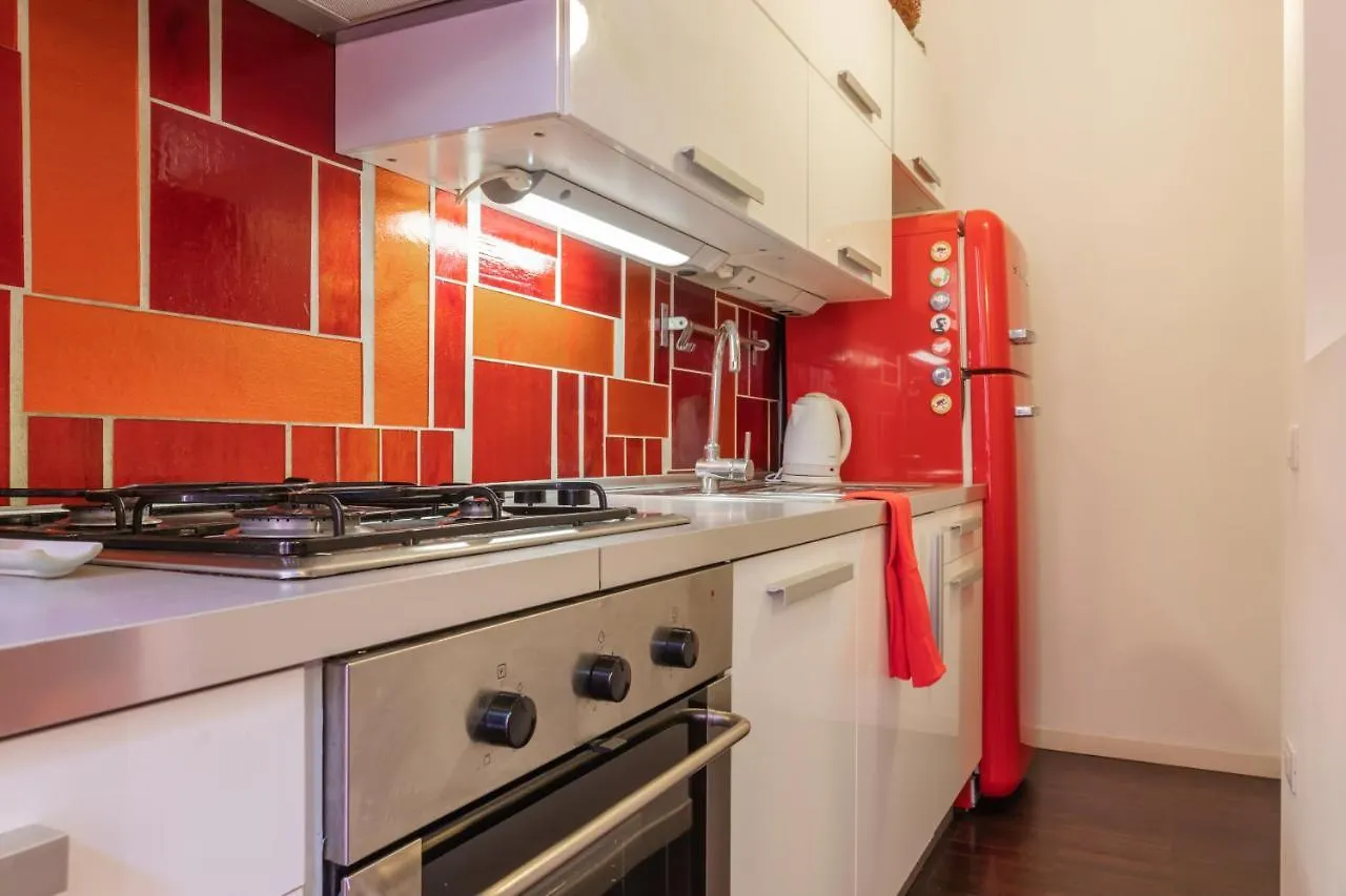 Fashion Apt In The Heart Of Navigli - Homeunity Milan Apartment