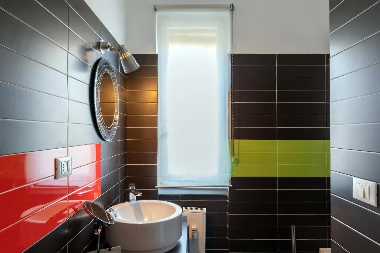 Fashion Apt In The Heart Of Navigli - Homeunity Milan Apartment